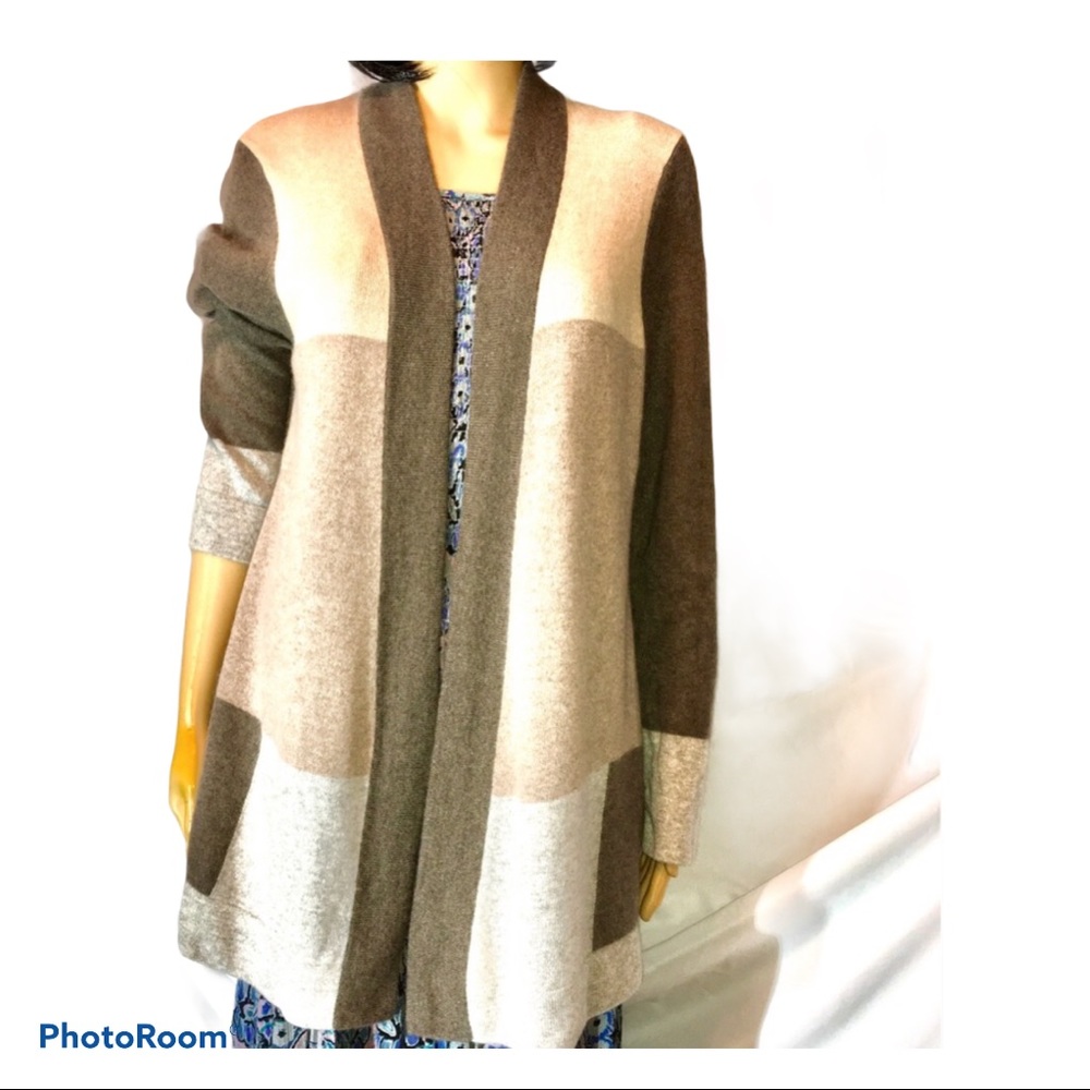 Cardigan - Picture 2 of 5